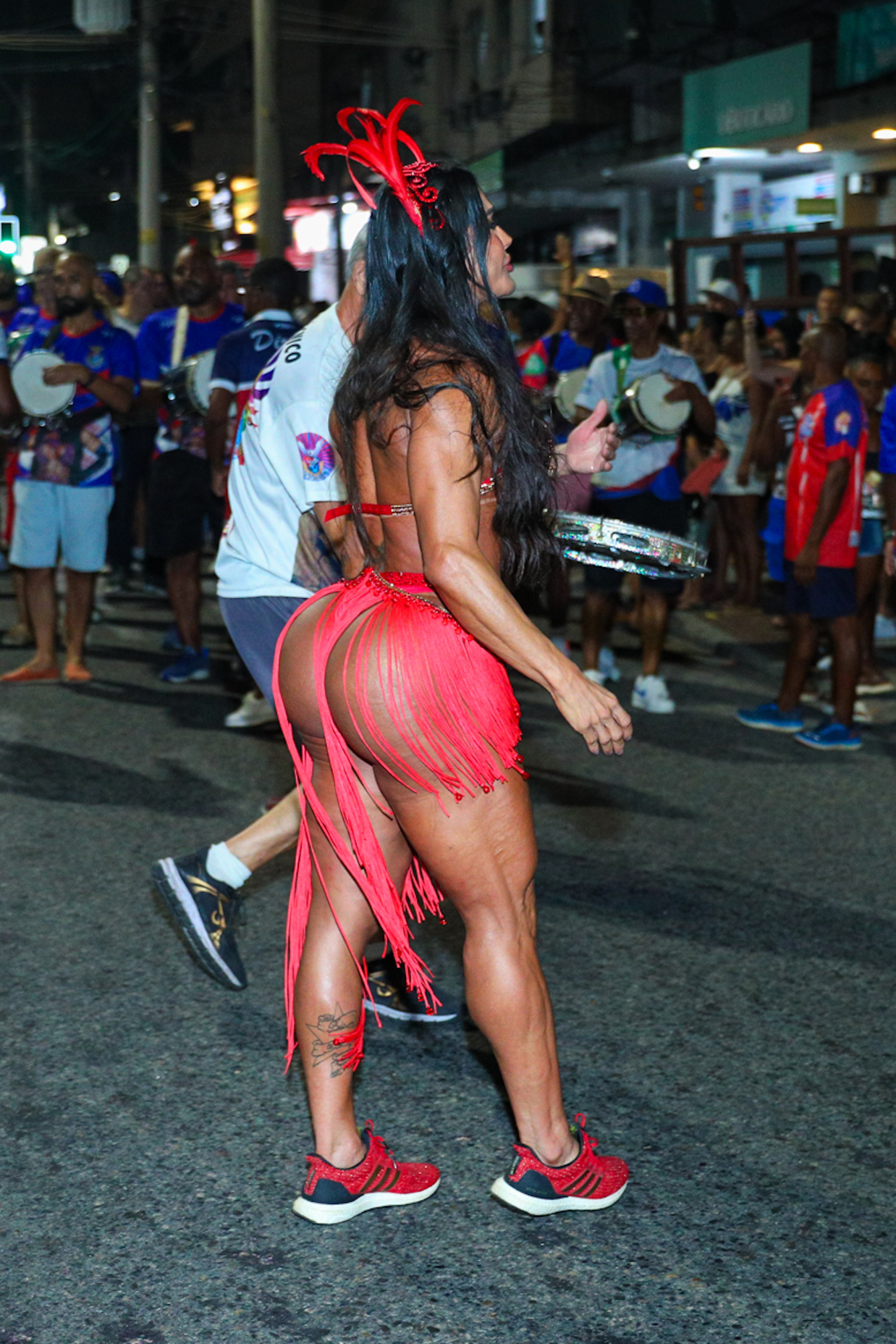 Gracyanne Barbosa marca presença em ensaio da União da Ilha - Victor Chapetta / BrazilNews