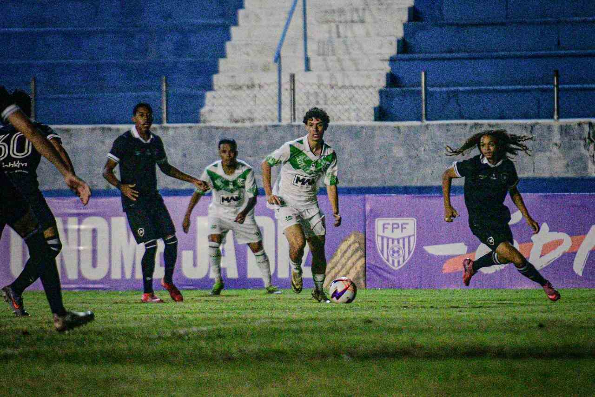 Hist&oacute;rico! Com sub-17, Botafogo chega &agrave;s oitavas na Copinha