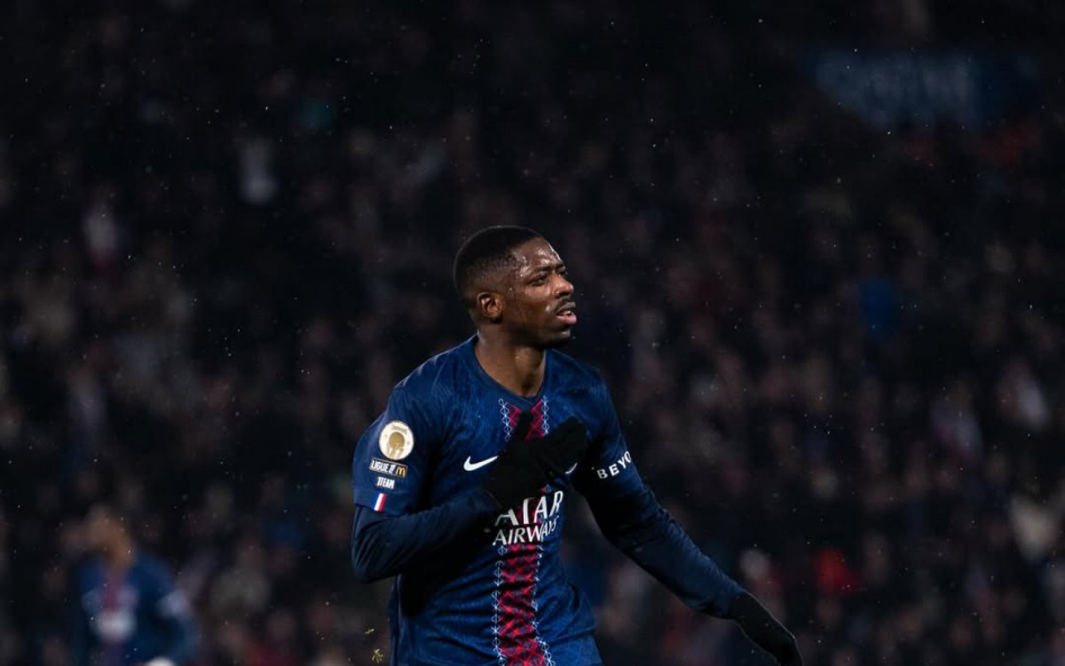 Dembele comera gol contra o Lille