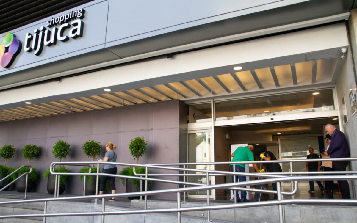 Shopping Tijuca abriu de forma gradual nesta sexta-feira