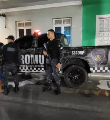 Guarda Municipal encontra menino perdido e o devolve à família em São Pedro da Aldeia