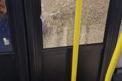 Mais de 50 ônibus de uma mesma empresa são apedrejados no Distrito Federal