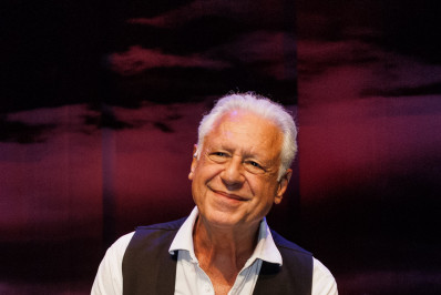 Antonio Fagundes completa 60 anos de trajetória com nova temporada de 'Dois de Nós'