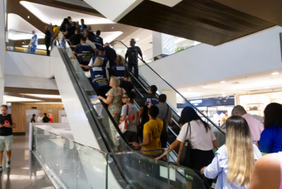 Shopping Tijuca reabre após incêndio e lojistas tentam retomar rotina
