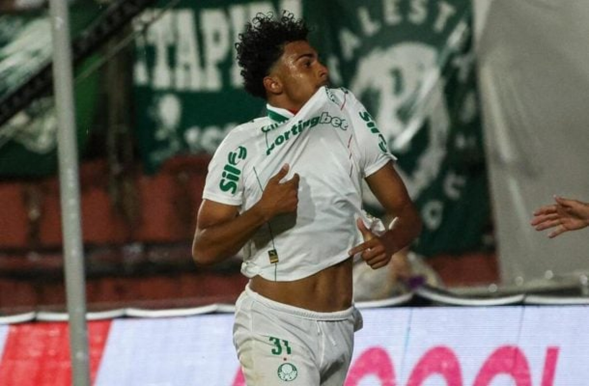 Paulist&atilde;o 2026 estreia com alta de 43% na audi&ecirc;ncia da Caz&eacute;TV