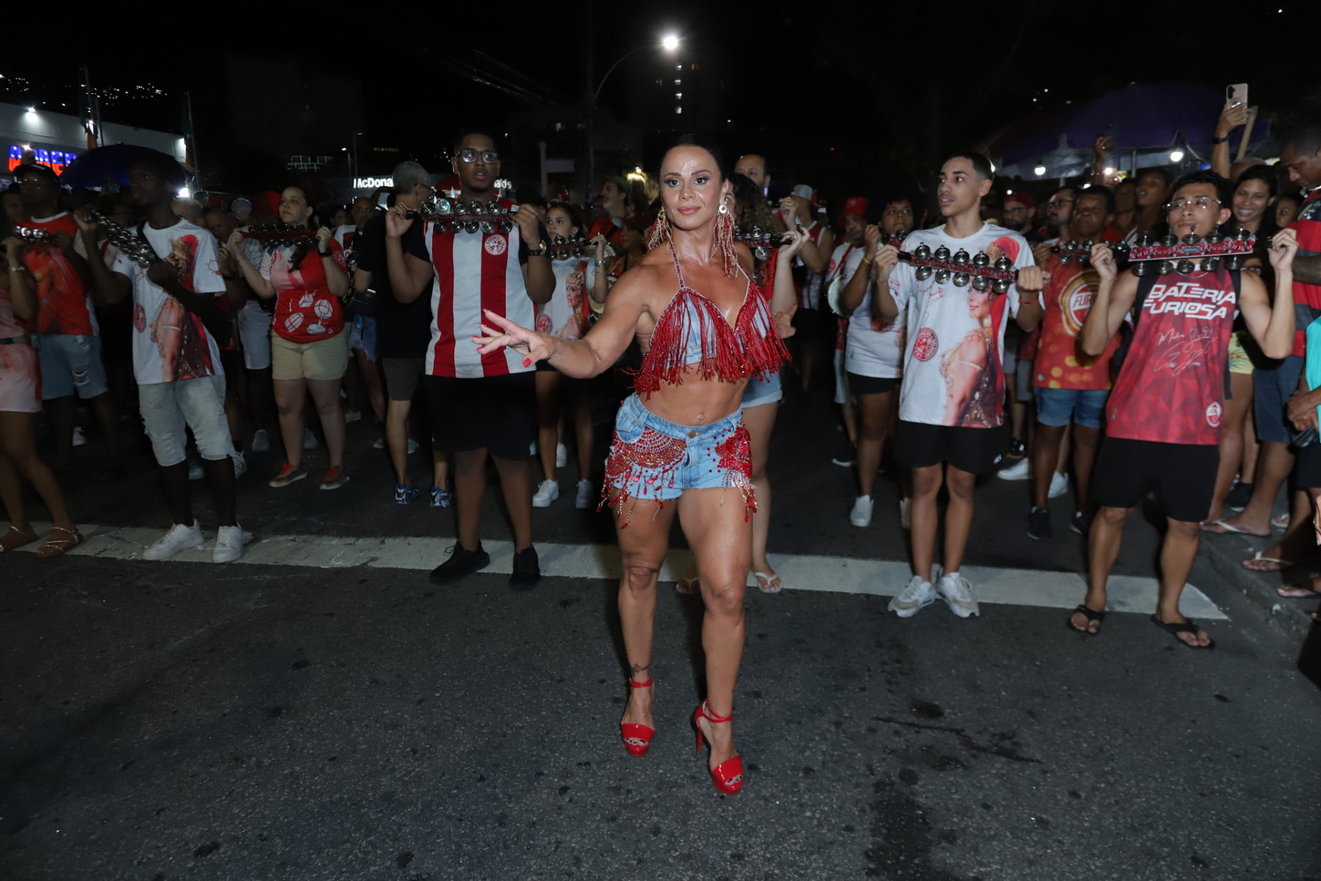  Viviane Araujo durante ensaio de rua do Salgueiro - Thiago Mattos / Brazil News