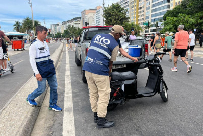Operação Verão apreende 11 toneladas de produtos irregulares e mais de 80 caixas de som nas praias do Rio