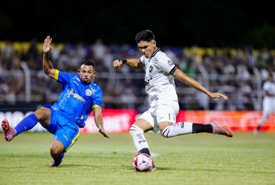 Com um a menos, Botafogo perde de virada para o Sampaio Corrêa