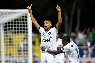 Kauan Toledo se destaca em início de temporada e pede passagem no Botafogo