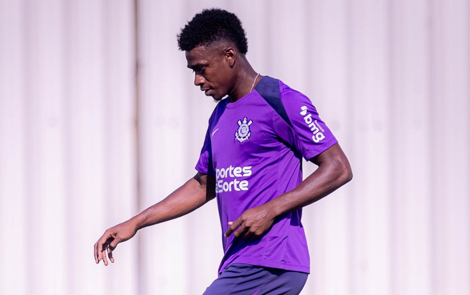 Internacional anuncia o zagueiro F&eacute;lix Torres