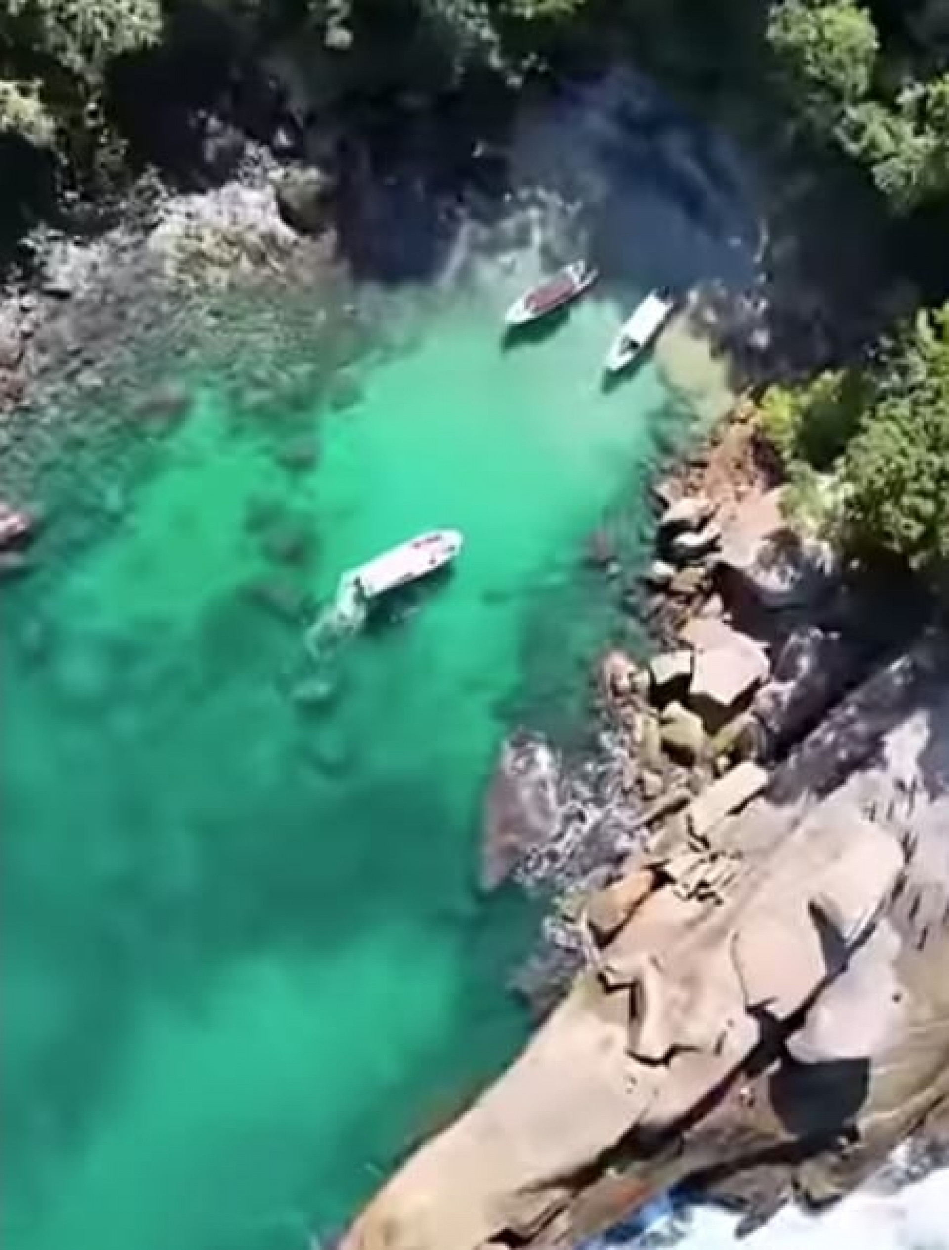 N&atilde;o &eacute; atoa que a Ilha Grande &eacute; chamada pelos visitantes de "Caribe Brasileiro" - Divulga&ccedil;&atilde;o/Rede social