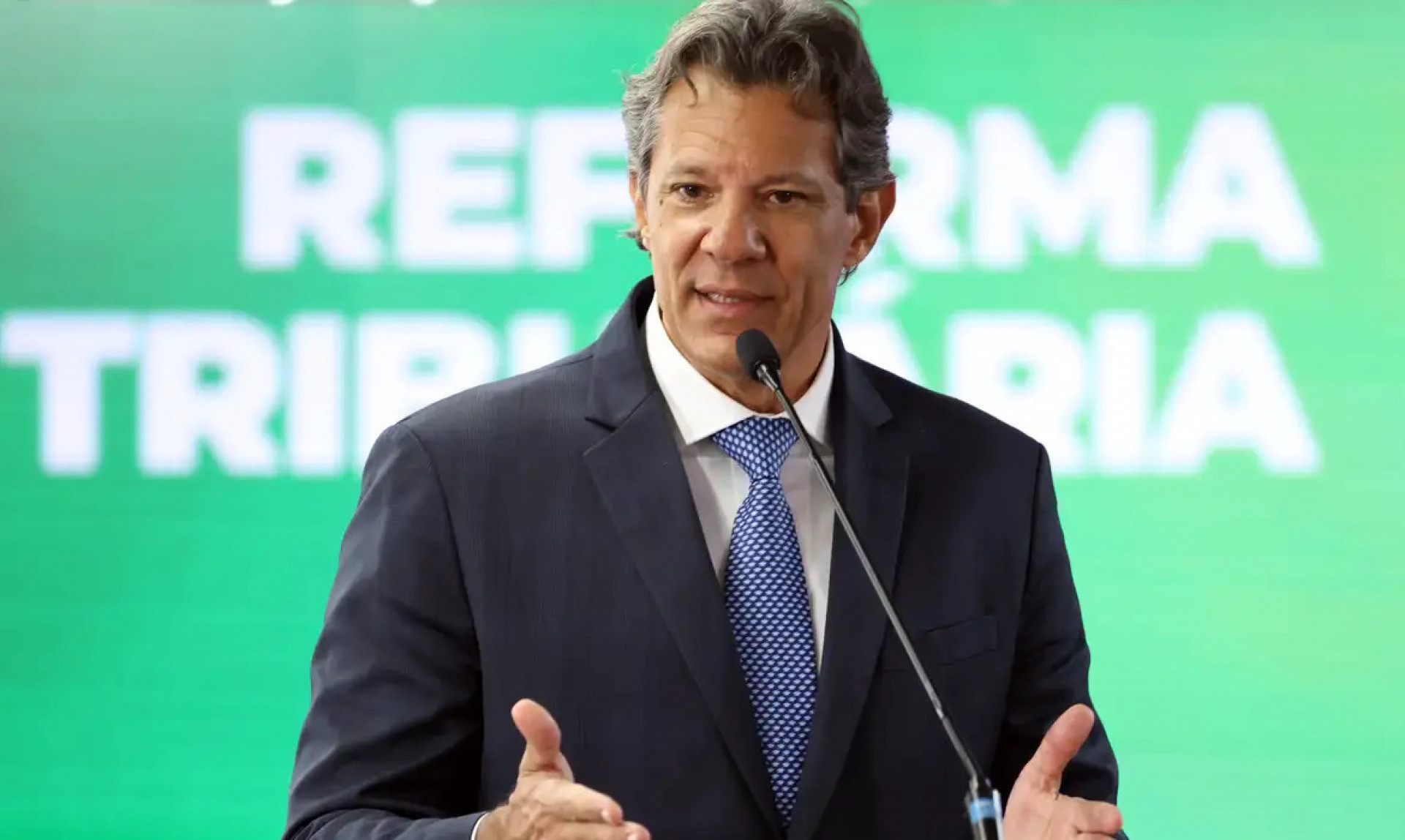 Haddad rebate críticas de Kassab sobre carga tributária no governo Lula
