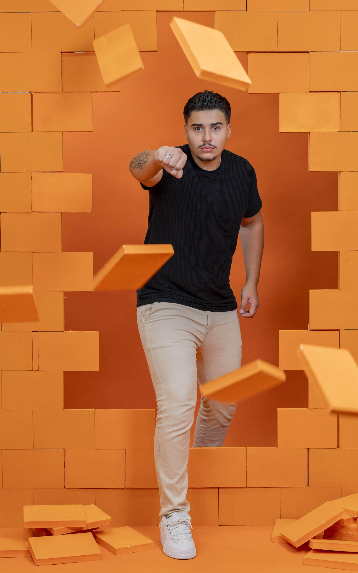 Pedro tentou beijar Jordana na despensa da casa do 'BBB 26' - Manoella Mello / TV Globo