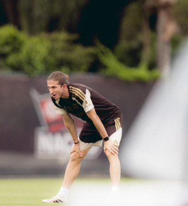 Flamengo decide utilizar jogadores do elenco principal contra o Vasco