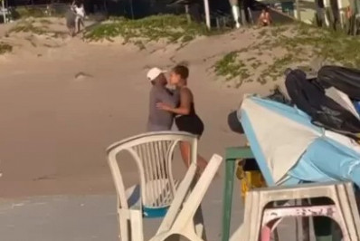 Homem é flagrado agredindo mulher na Praia Grande, em Arraial do Cabo