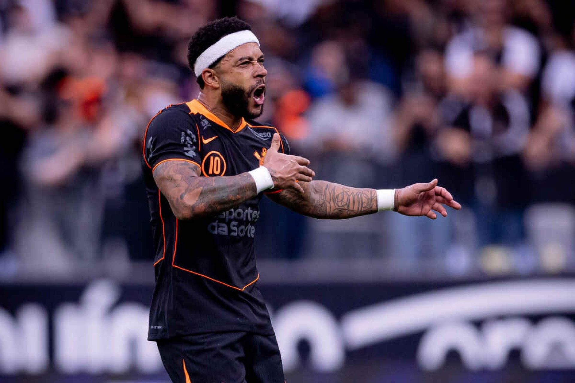 Corinthians descarta Memphis Depay contra o Santos e mira retorno na Supercopa