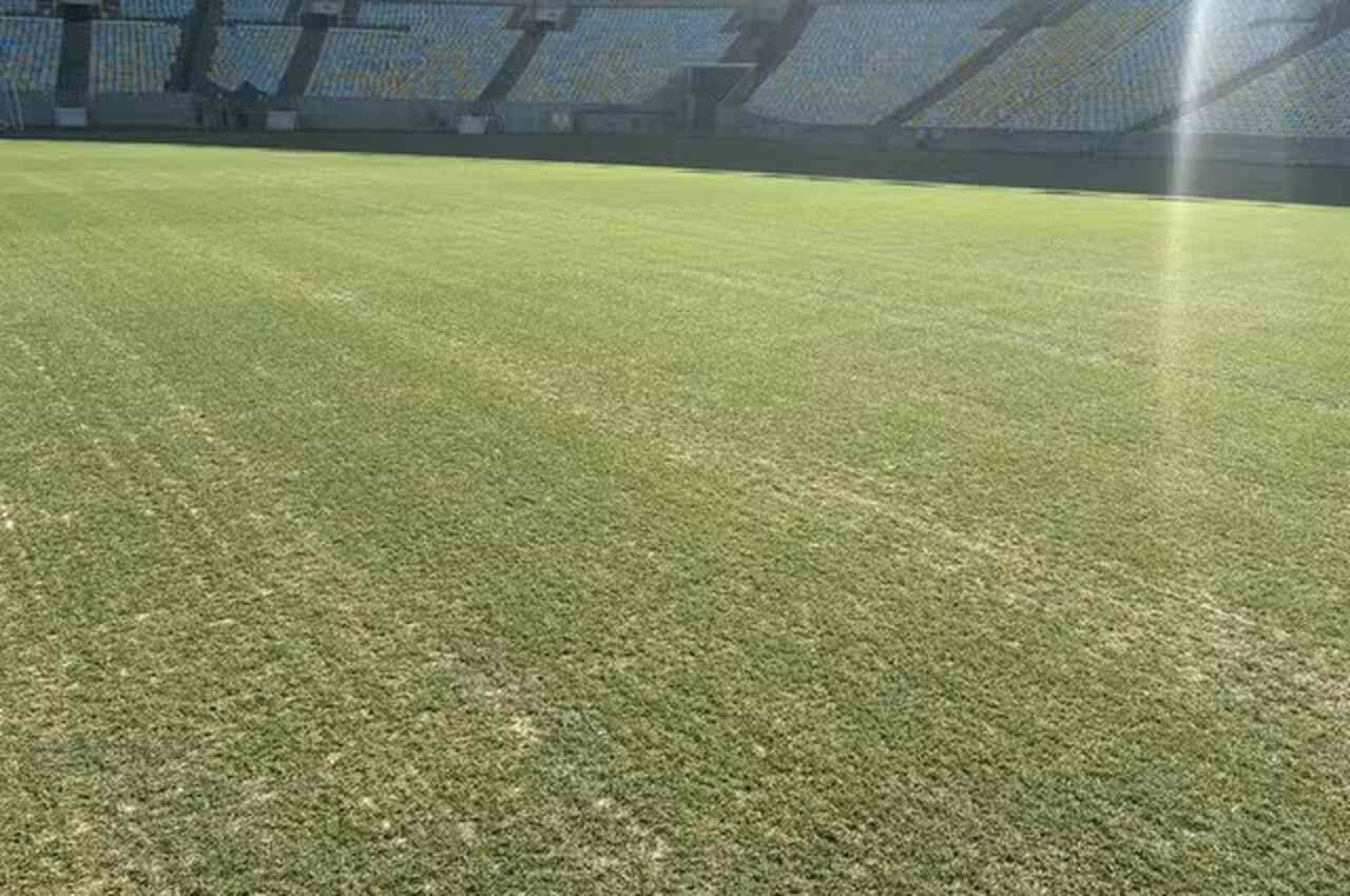 Maracan&atilde; est&aacute; com gramado renovado; fotos