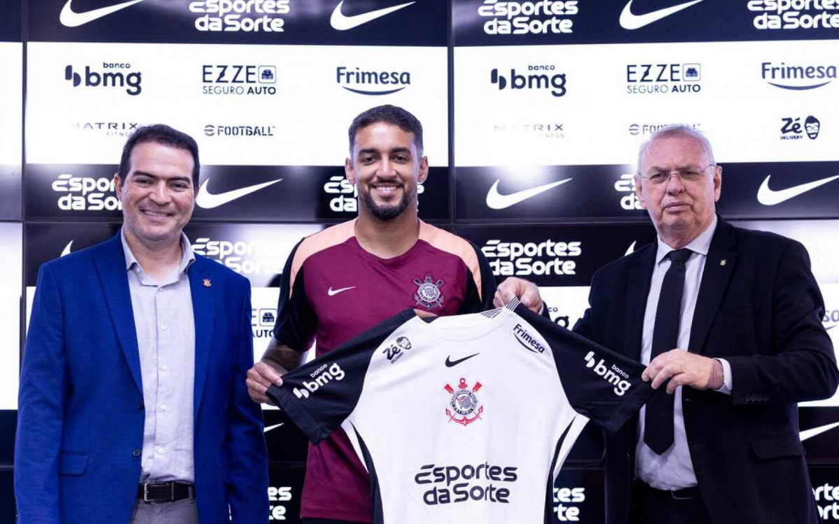 Matheus Pereira &eacute; apresentado pelo Corinthians e revela por que voltou ao clube