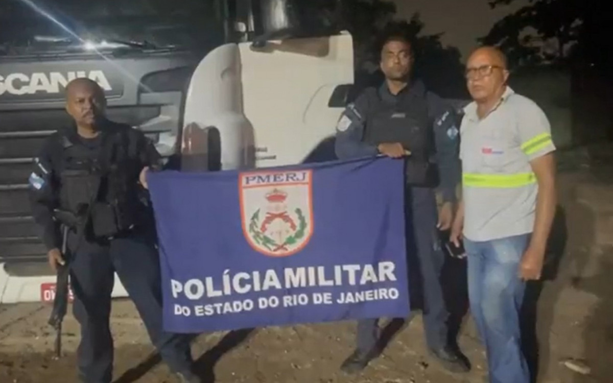 Motorista de caminhão é resgatado de sequestro em Duque de Caxias