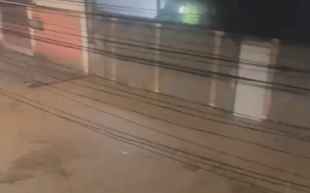 Valverde, em Nova Igua&ccedil;u, registrou pontos de alagamento