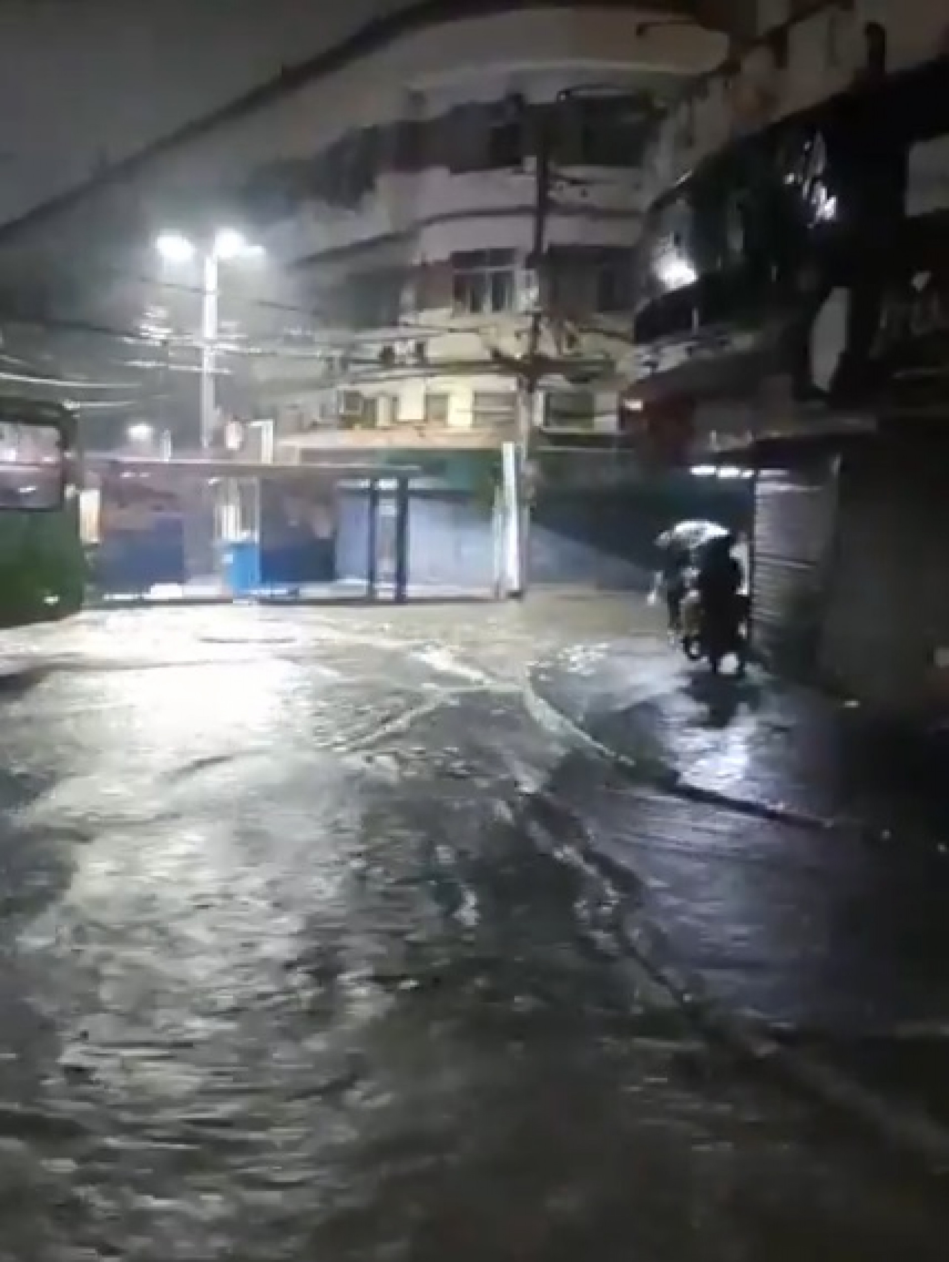 Temporal da última noite chegou a acionar sirenes em Caxias