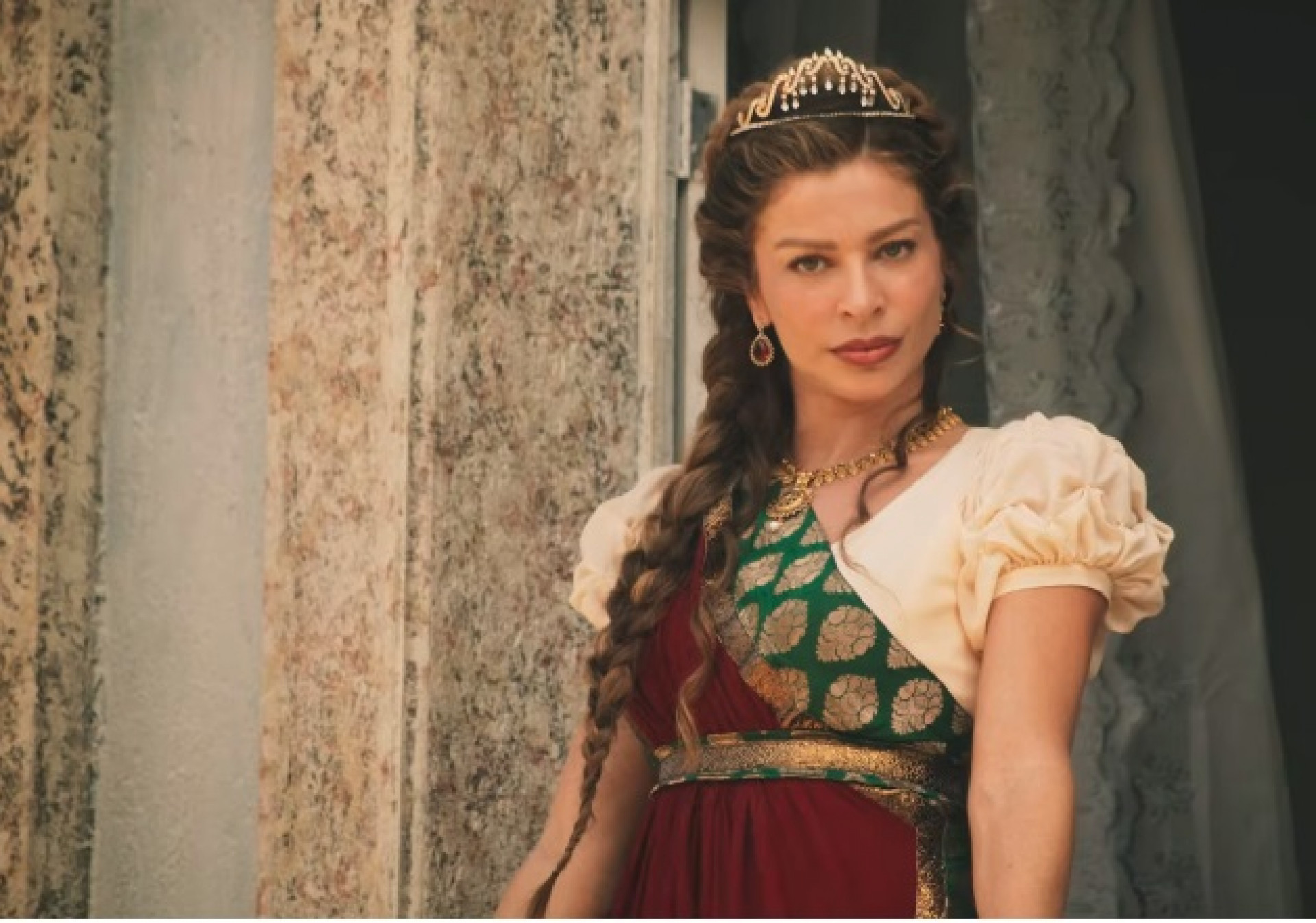 Grazi Massafera é a protagonista de 'Dona Beja' - Reprodução de vídeo / TV Globo