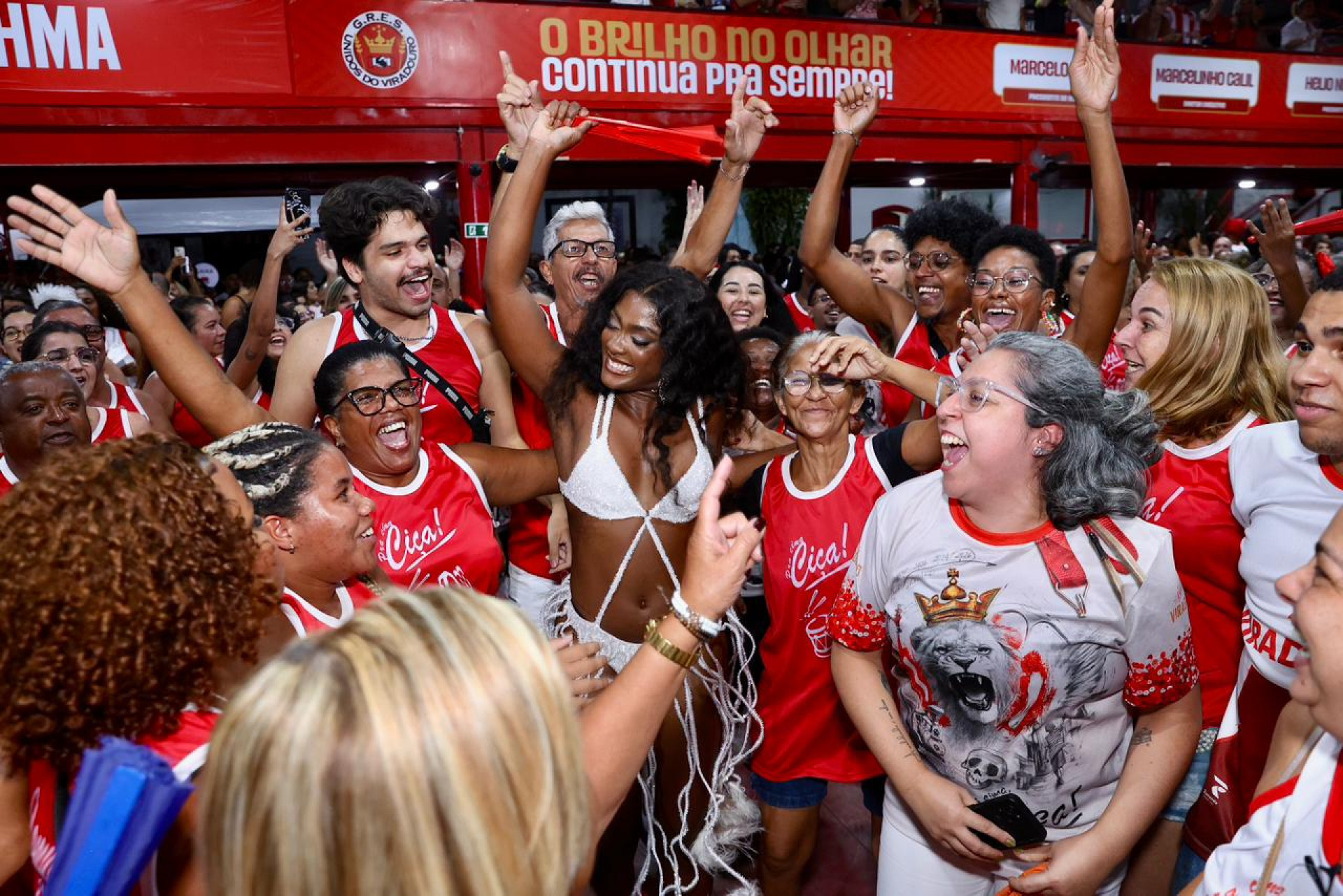 Erika Januza marcou presença no ensaio na quadra da Viradouro  - Roberto Filho/Brazil News