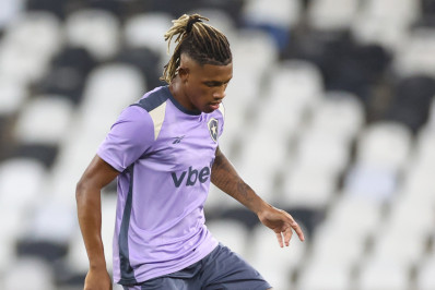 Danilo exalta Gerson e promete honrar camisa histórica