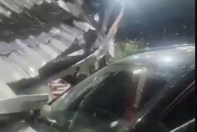 Duas mulheres e policial civil são baleados por bandidos