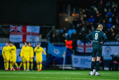 Jogadores do Manchester City anunciam que vão reembolsar torcedores após derrota; entenda