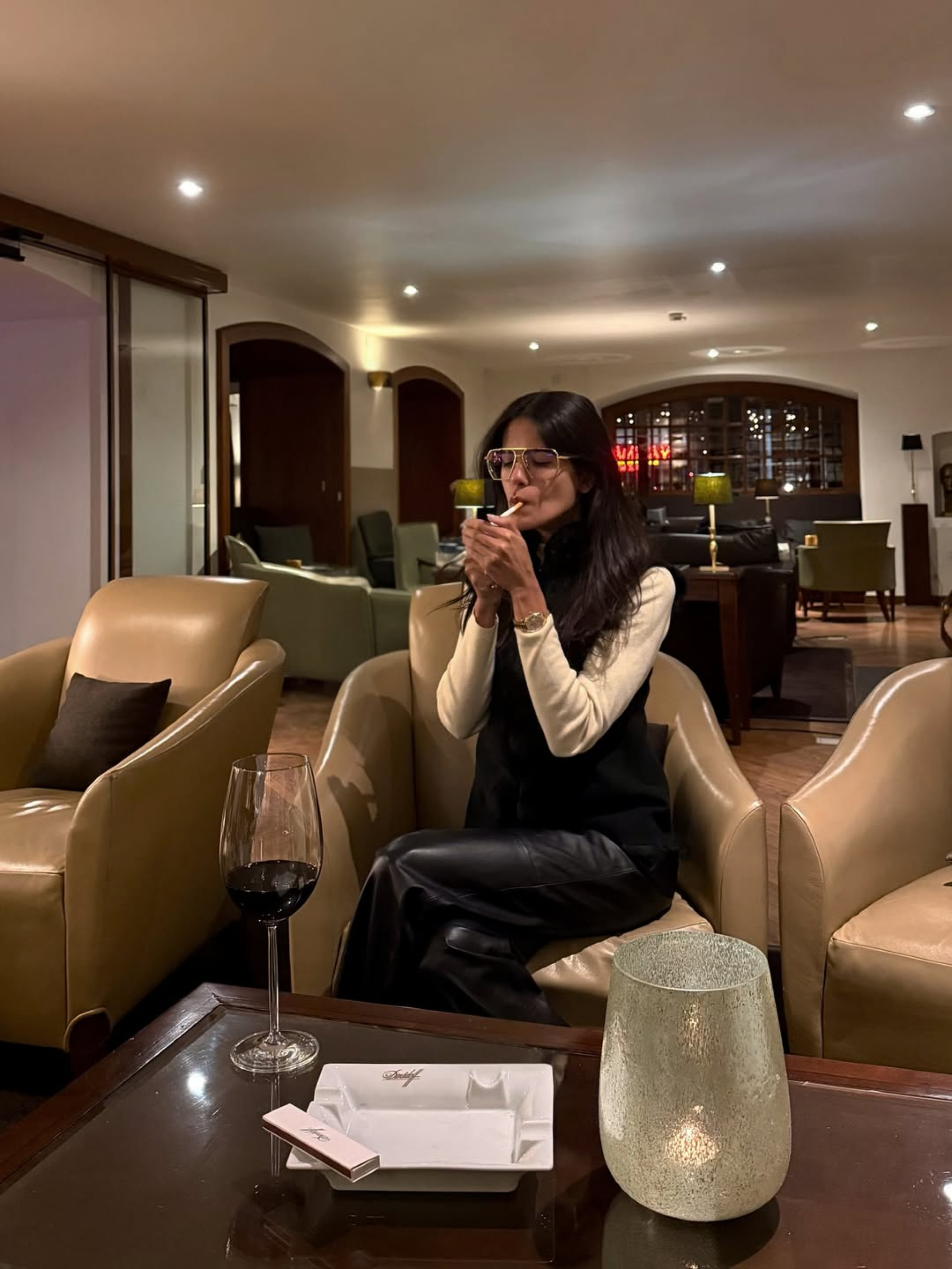 Anttónia, filha de Gloria Pires, durante viagem para a Suíça - Reprodução / Instagram