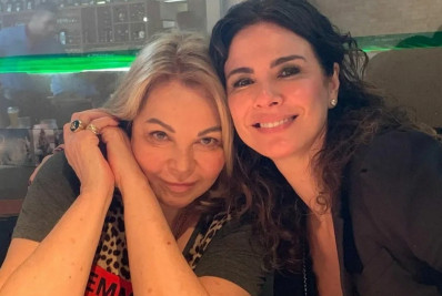 Luciana Gimenez compartilha indireta da mãe à RedeTV!