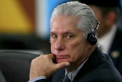 Presidente de Cuba conversa por telefone com líder interina da Venezuela