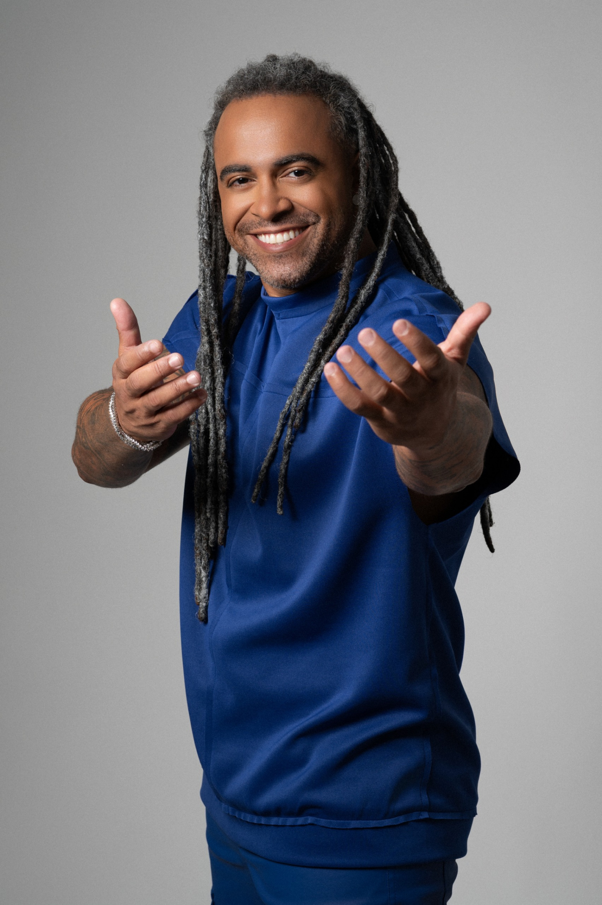 Swing &Simpatia e Araketu s&atilde;o as atra&ccedil;&otilde;es musicais deste fim de semana na Arena Sesc Ver&atilde;o 2026 em Casimiro de Abreu  - Foto: Divulga&ccedil;&atilde;o