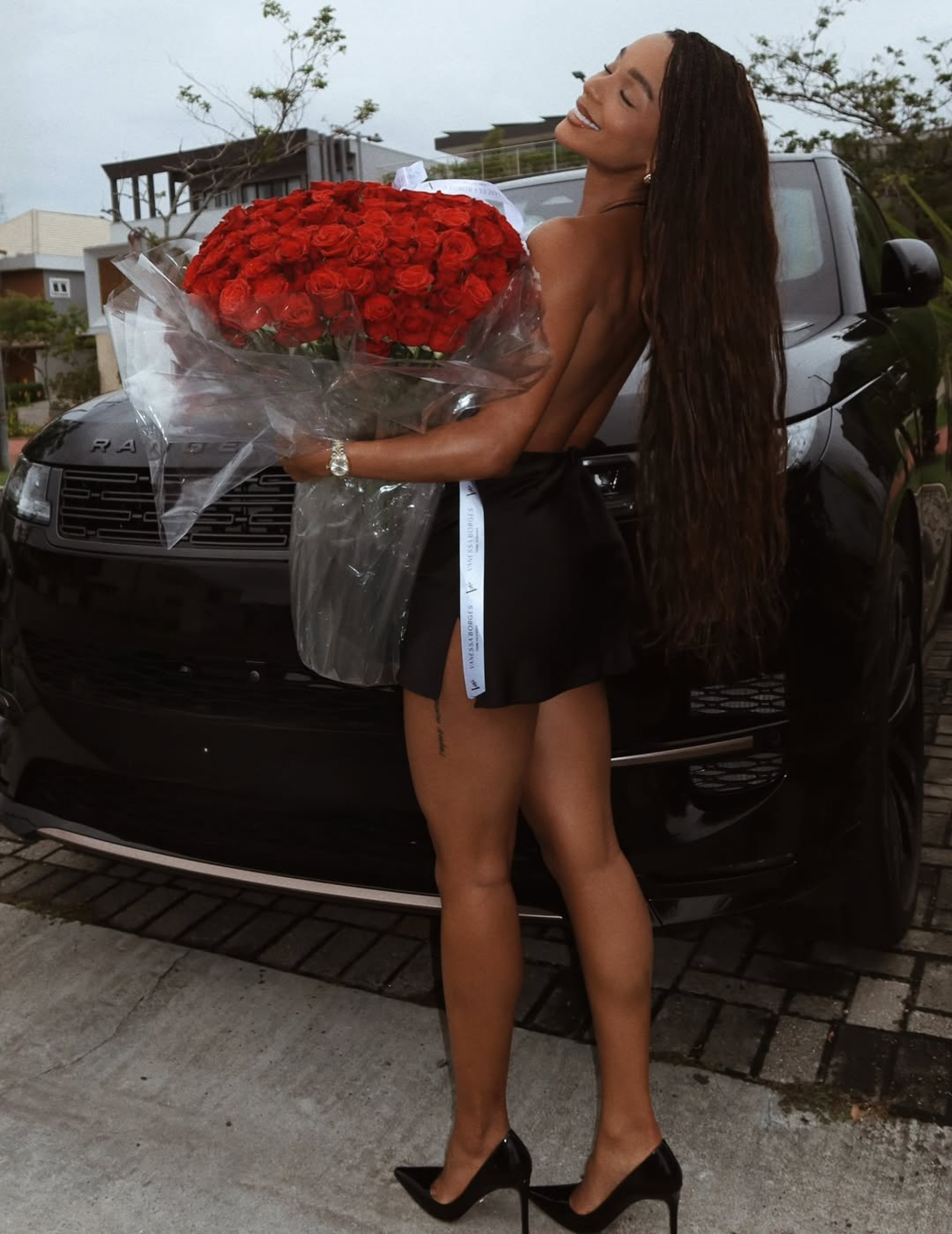 Ludmilla presenteia Brunna Gonçalves com carrão de luxo - Reprodução do Instagram