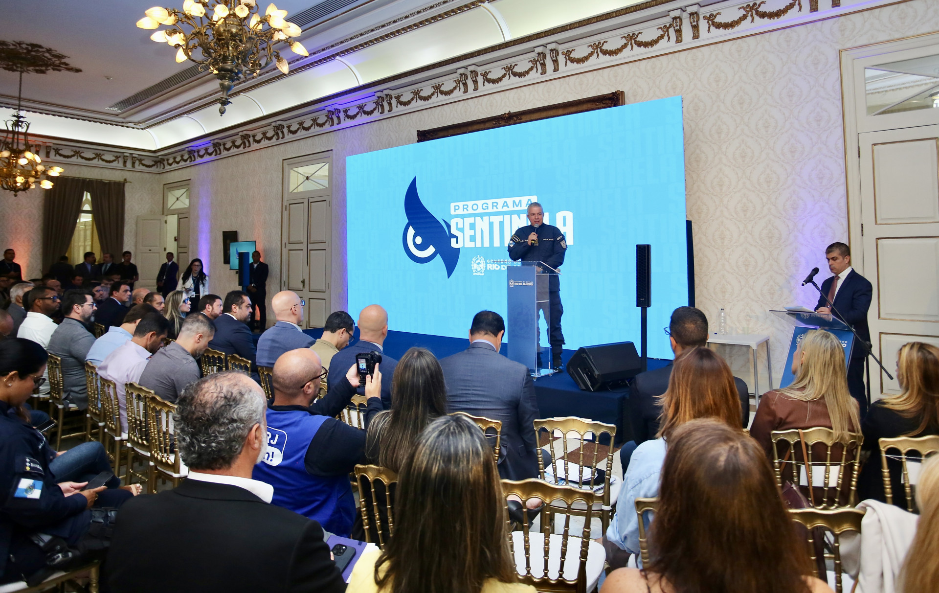 Anúncio do Programa Sentinela aconteceu no salão nobre do Palácio Guanabara - Eliane Carvalho / Divulgação Governo do Rio