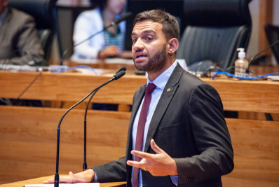 Caso Master: Deputado pede para PGR investigar Ibaneis e buscar bloqueio de bens de governador