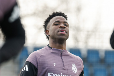 Novo treinador do Real Madrid defende renovação de Vini Jr: ‘Espero que continue’