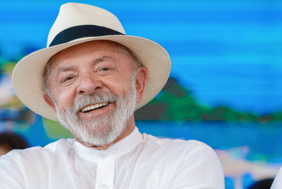 Lula diz que políticas públicas não são favor, mas direito da população