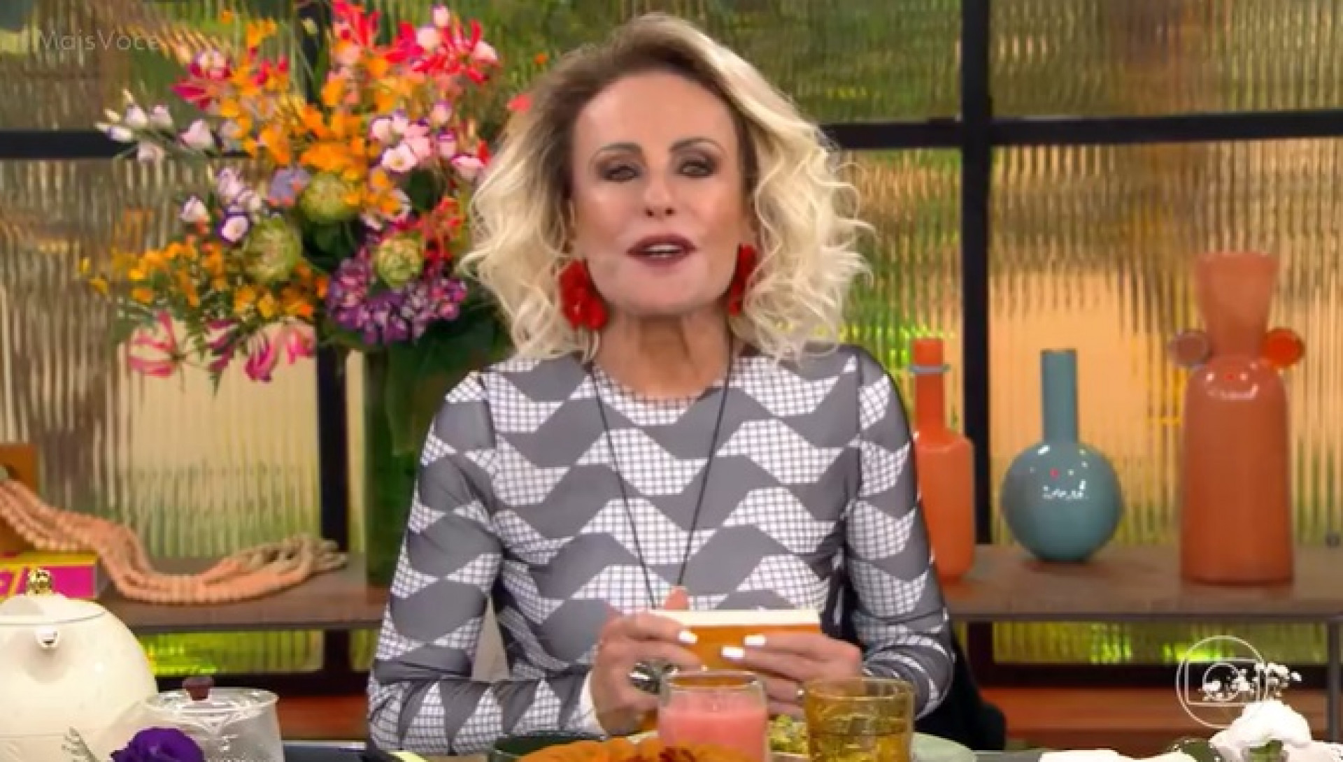 Ana Maria Braga recebeu alfinetada de apresentadores de afiliada da Globo - Reprodução/Globo