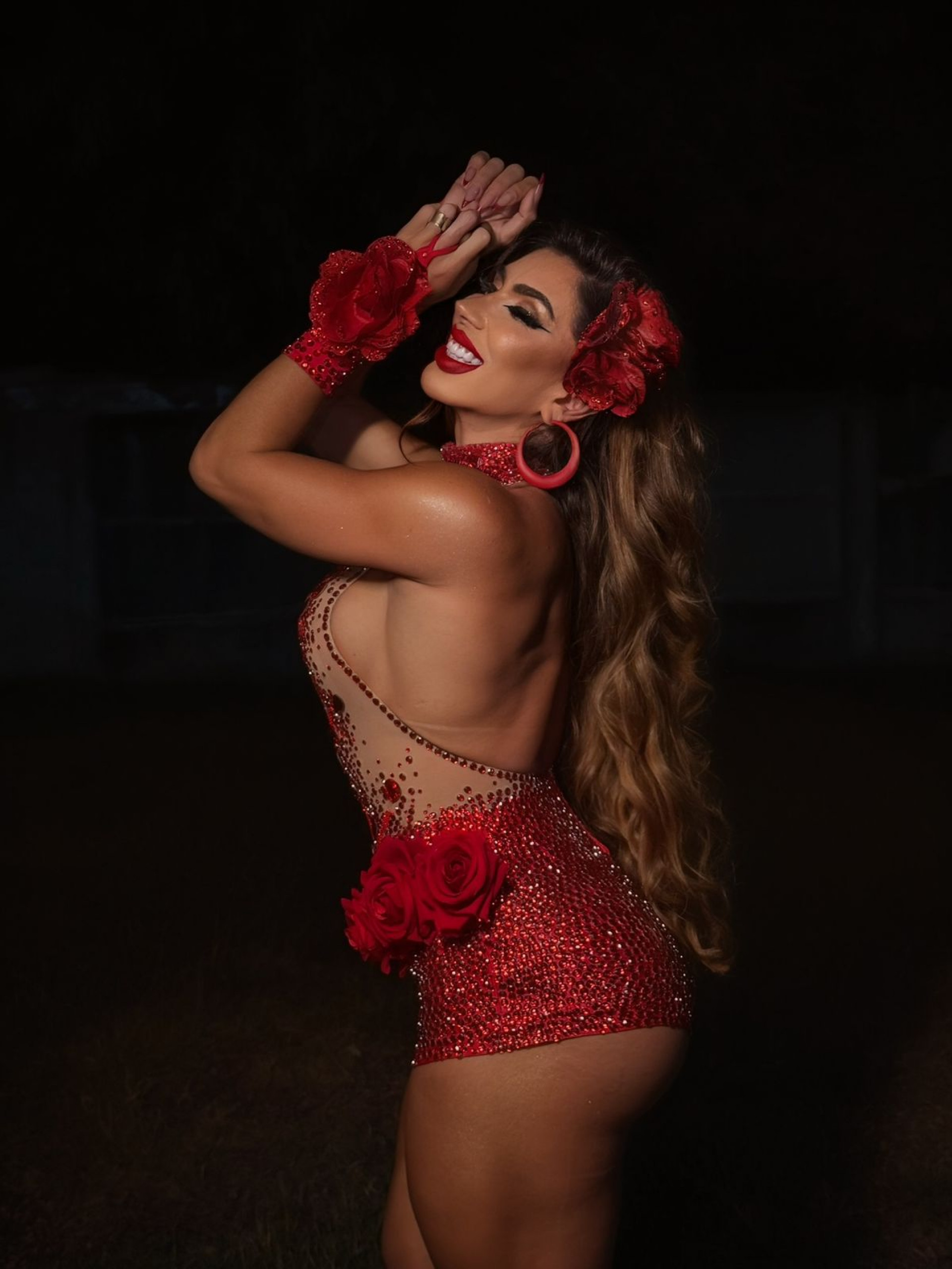 Andrea de Andrade é rainha de bateria da Porto da Pedra - Divulgação