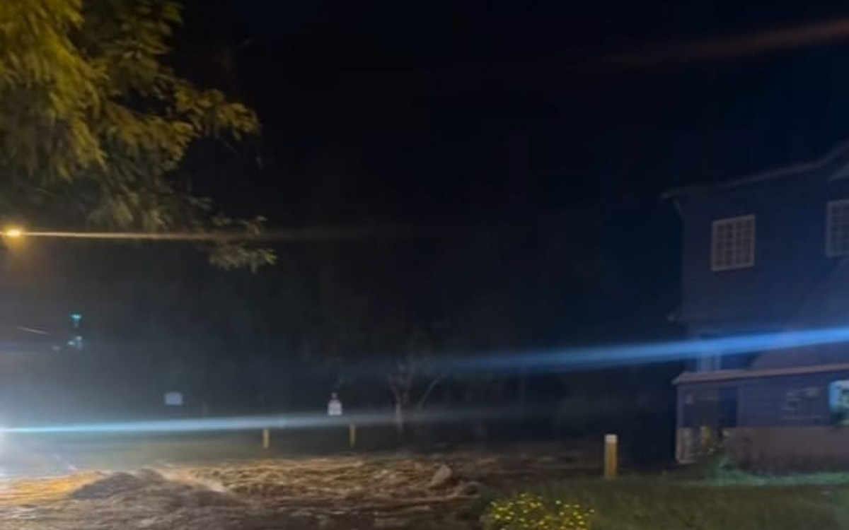 Rua da Petrobrás alagada