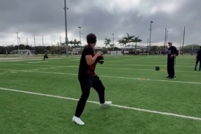 Vídeo! Vitor Belfort mostra treino de futebol americano do filho