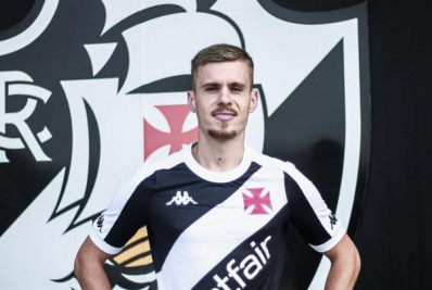 Vasco acerta venda do meia Maxime Dominguez para clube polonês