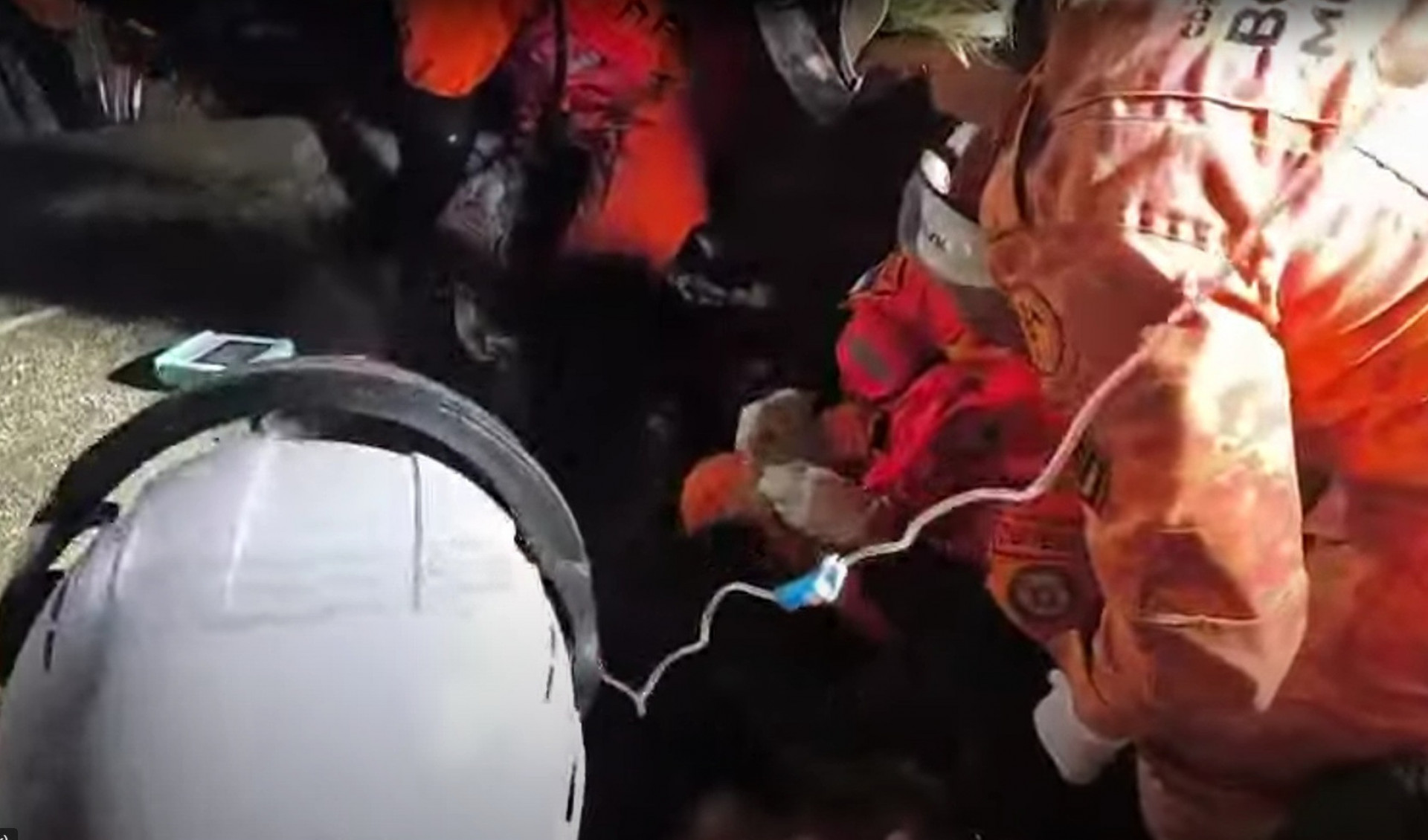 O Corpo de Bombeiros foi acionado para a ocorrência às 2h40 - Divulgação/Corpo de Bombeiros