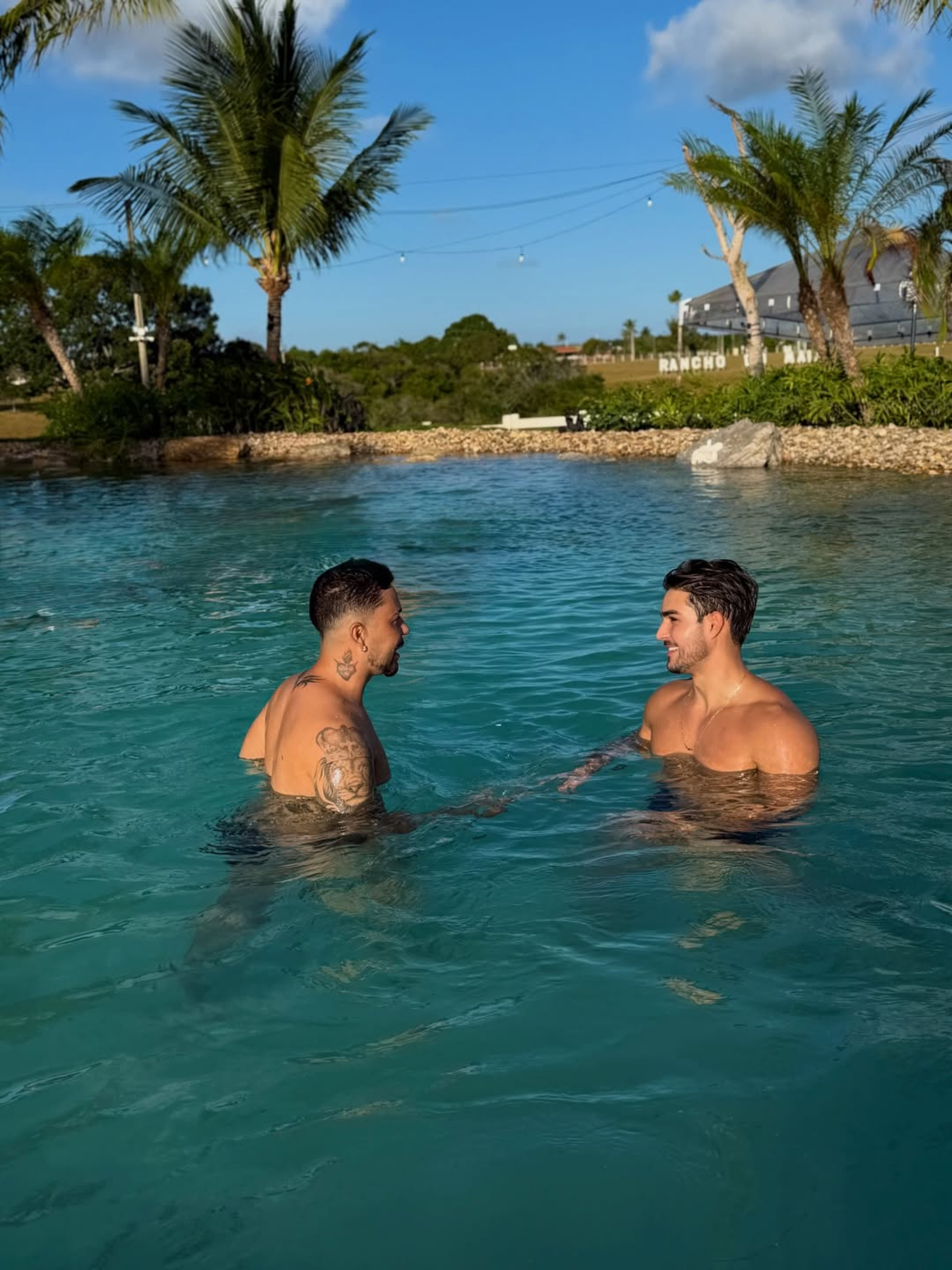 Carlinhos Maia vive um romance com o estudante Lucas Lobato  - Reprodução/Instagram