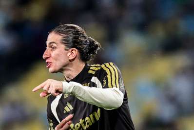 Filipe Luís vê clássico equilibrado e rechaça pânico com rebaixamento no Carioca