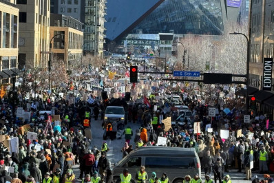 Mineápolis pede reforço para conter situação tensa na cidade