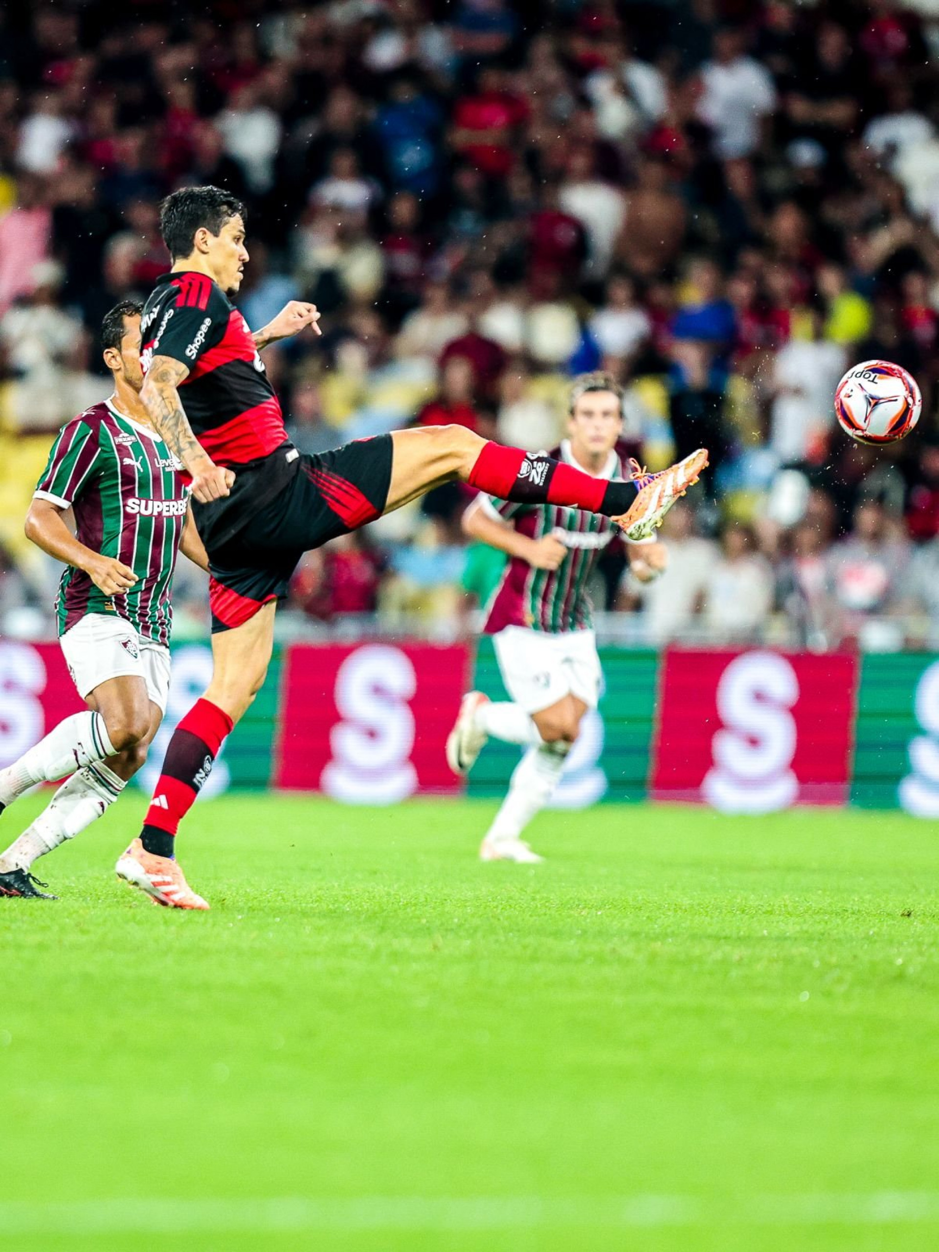 Fluminense e Flamengo se enfrentaram no Maracanã - Divulgação / Flamengo