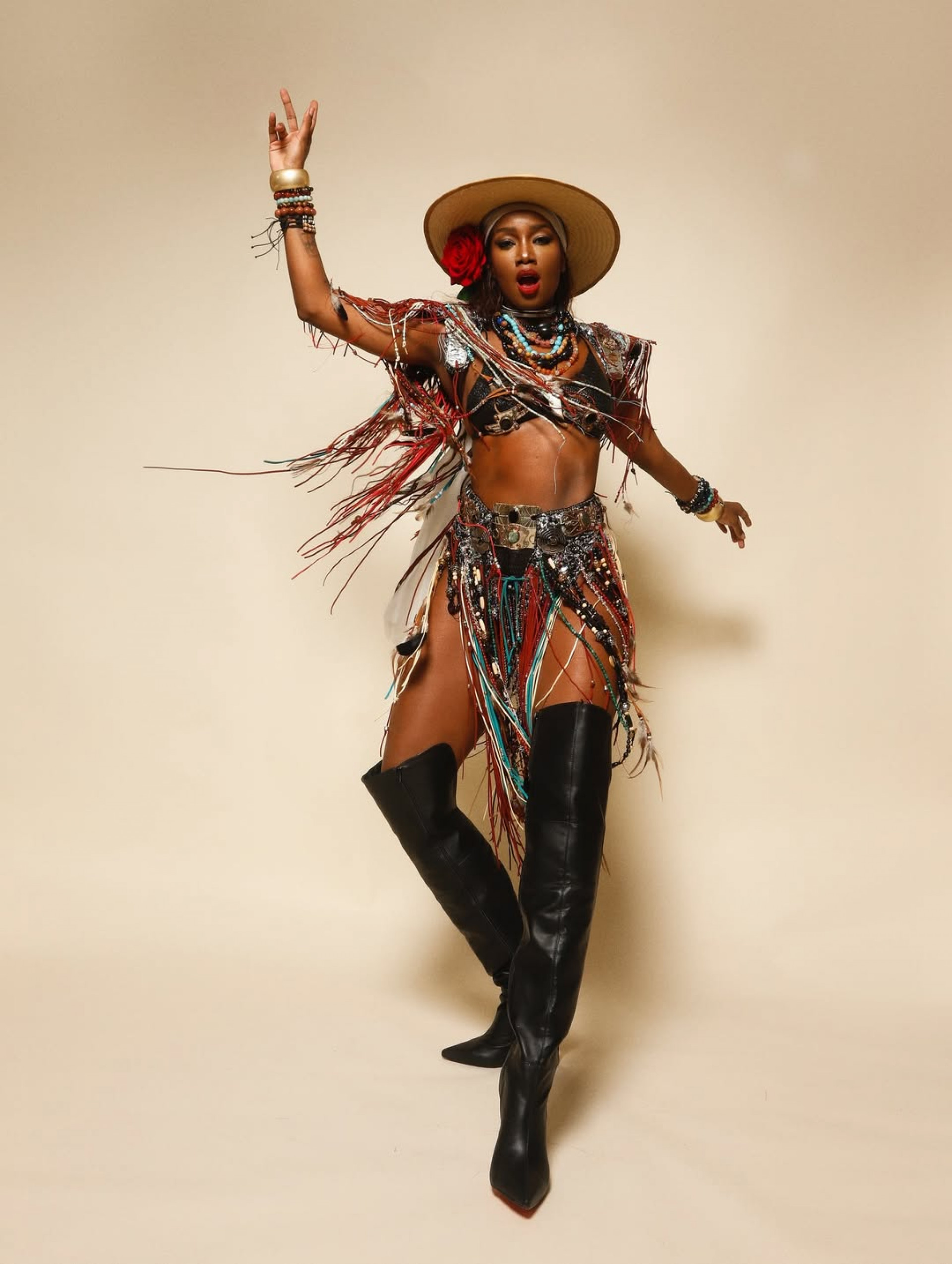 Iza canta samba-enredo da Imperatriz Leopoldinense em ensaio de rua - Reprodução / Instagram